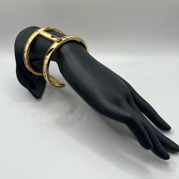 Vintage Vince Camuto gold tone cow hide cuff - Picture 2 of 6